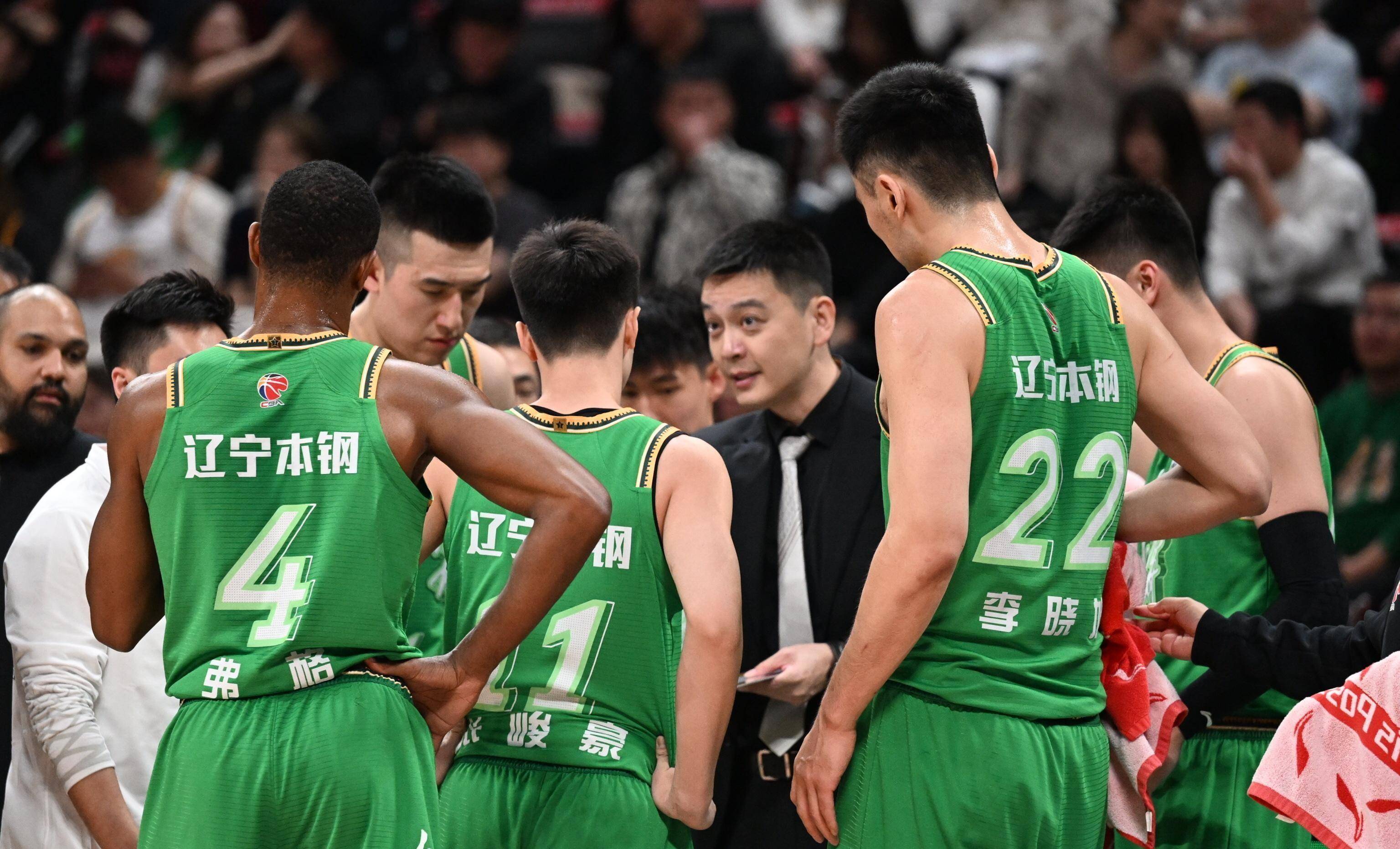 爱游戏- 赛前CBA季后赛传出新动向，辽宁本钢完成体检，管理层表态：压力陡增，更衣室氛围转暖